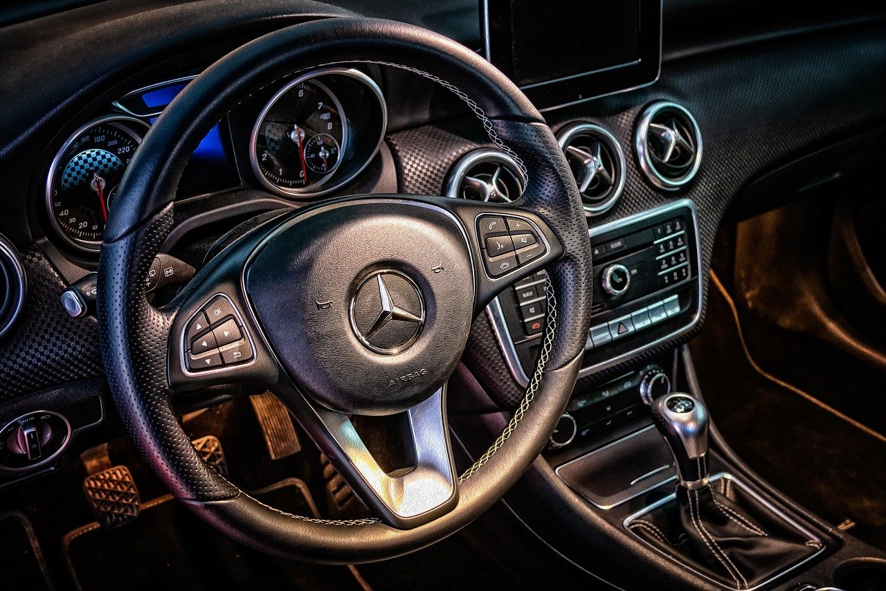 Automobilių diagnostikos įranga: moderni technologija automobilių priežiūrai