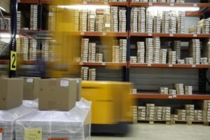 Stelažai: patogus sprendimas tvarkai ir organizacijai